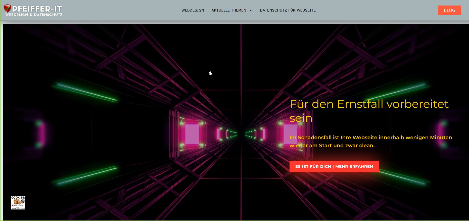 Neon-lit tunnel hero with German text about being prepared for emergencies and quick website recovery, plus a red 'Mehr erfahren' button.
